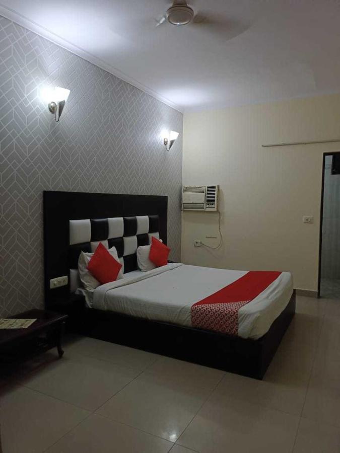 Super Hotel O Global Ню Делхи Екстериор снимка