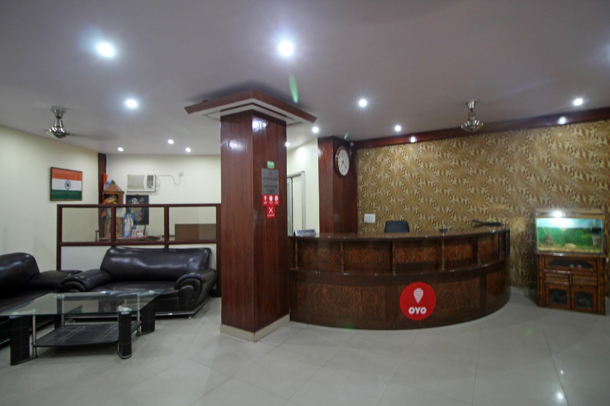 Super Hotel O Global Ню Делхи Екстериор снимка