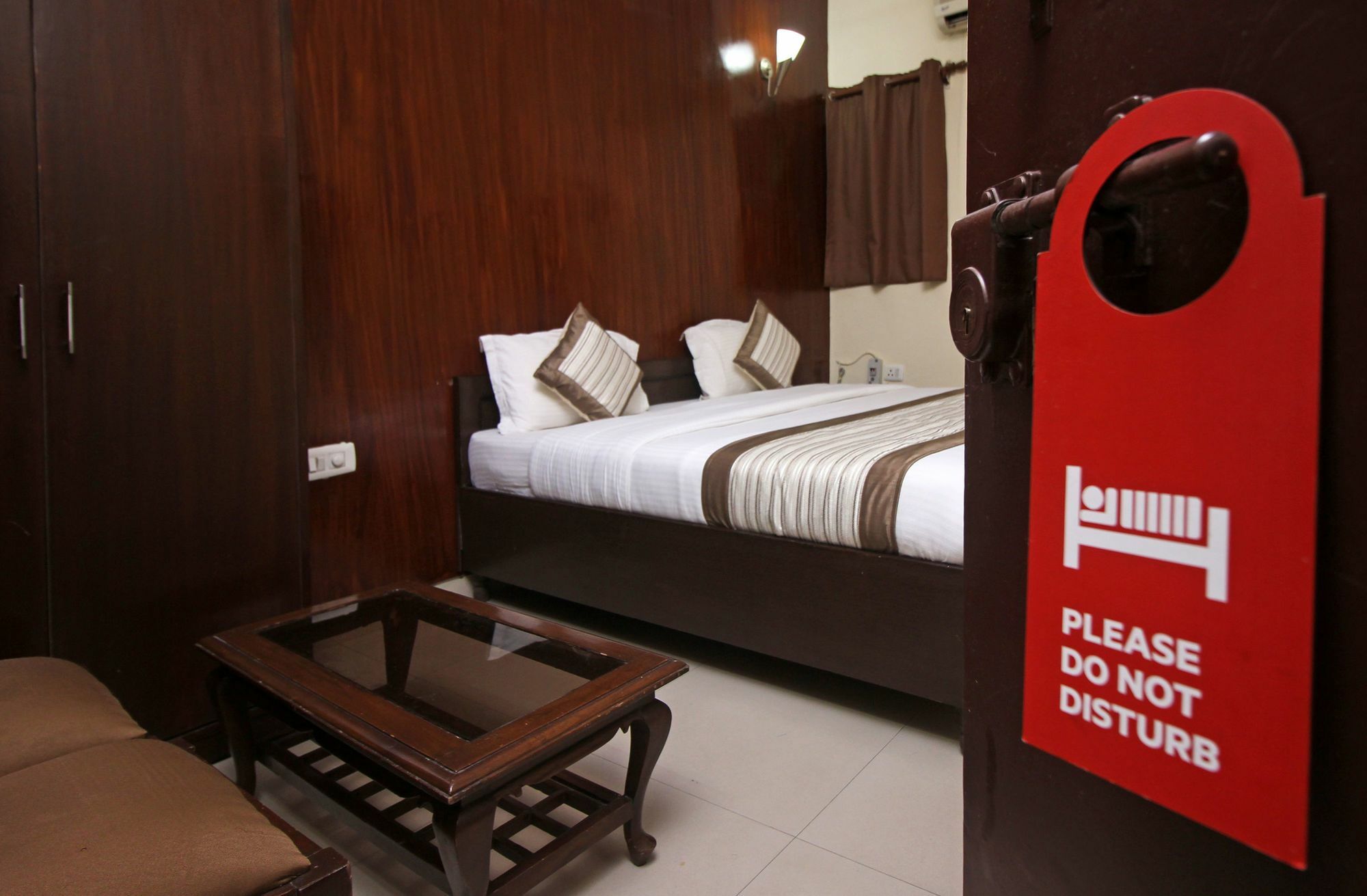 Super Hotel O Global Ню Делхи Екстериор снимка